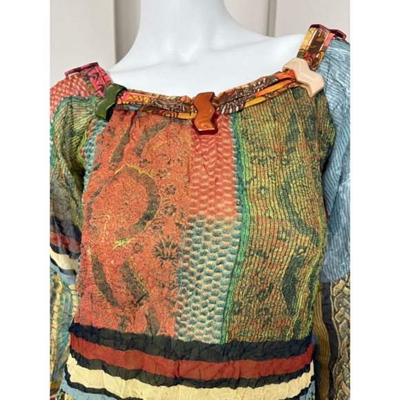 Save the Queen Tunic - Picture 2 of 8